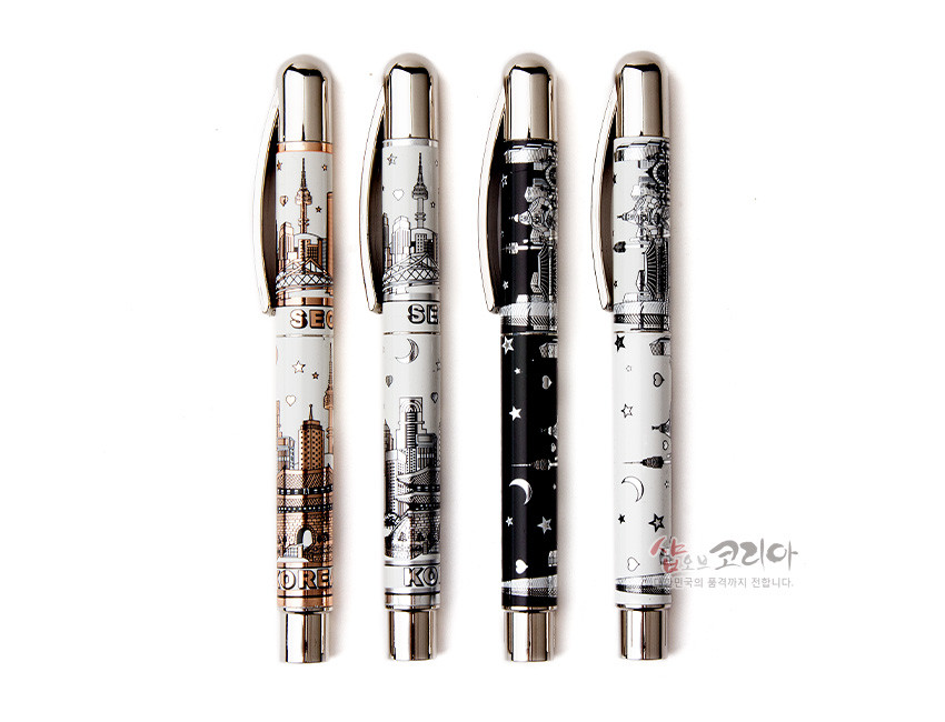 [텍스트: SEOUL, KOREA] 금속 재질 바디에 흑백·메탈릭 컬러로 서울 스카이라인과 별·달 문양을 둘러 인쇄한 볼펜 4종 세트 디자인