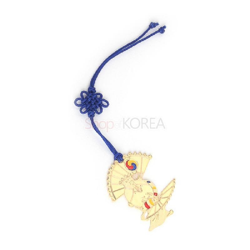 금장 금속으로 제작된 부채춤 인물 장식과 태극 문양, 청색 전통 매듭 끈이 조화를 이룬 책갈피.