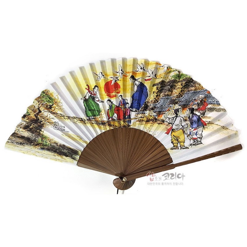 대나무 살과 한지 면에 널뛰기 풍속도 채색 삽화가 그려진 전통 부채.
