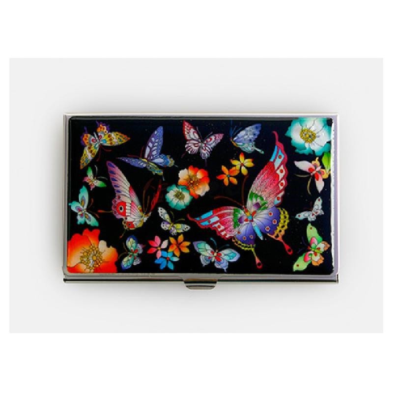 흑색 바탕 위에 자개 상감 기법으로 형형색색의 나비와 꽃 문양을 섬세하게 표현한 금속 명함 케이스.