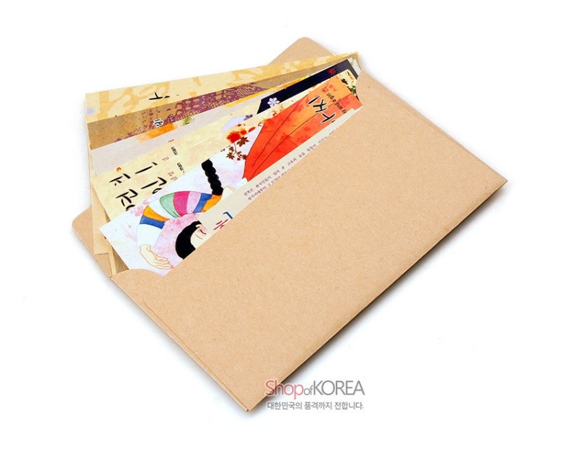 한복 입은 연인을 소재로 한 일러스트와 전통 문양을 컬러 인쇄한 종이 엽서 세트.