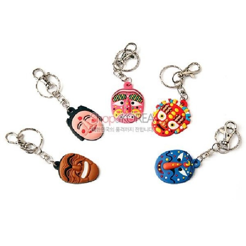 금속 체인에 연결된 고무 소재 하회탈 형상 열쇠고리 5종 세트, 다양한 색상과 표정 장식이 특징인 디자인.