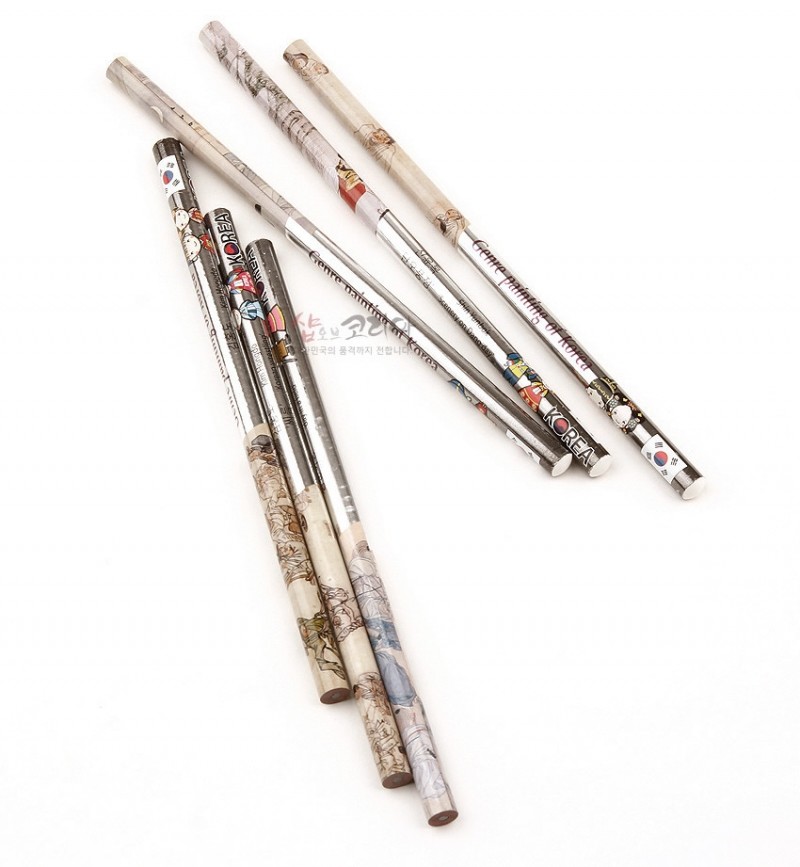 신윤복·김홍도 풍속화와 태극기 등 전통문양이 인쇄된 종이 래핑 연필 6종 세트.