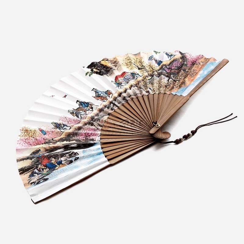 나무살 위에 흰 종이를 접어 만든 부채에 전통 혼례 풍속도 채색화가 섬세하게 그려진 오죽선, 끝부분 매듭 장식이 더해진 형태.