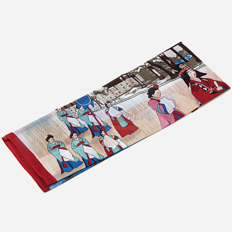 궁중 혼례 장면을 담은 전통 민속화가 인쇄된 천 소재 손수건, 붉은색과 청색 대비 색상이 돋보이는 디자인.