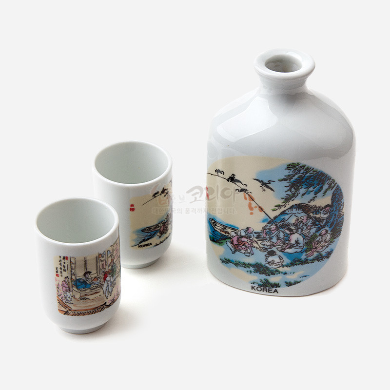 백자 재질의 주병과 잔에 김득신 ‘천렵도’와 풍속화를 컬러 전사지 기법으로 표현한 도자기 주병 세트.