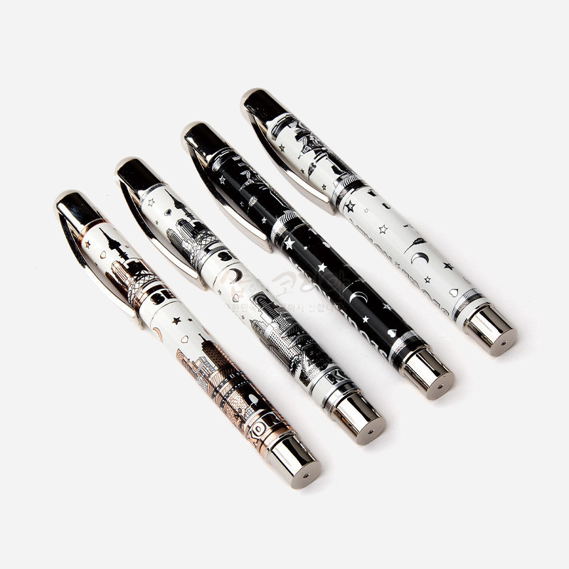 메탈 소재와 유광 코팅으로 마감된 흑백 배경, 서울 야경과 달·별 문양이 인쇄된 볼펜 4P 세트.