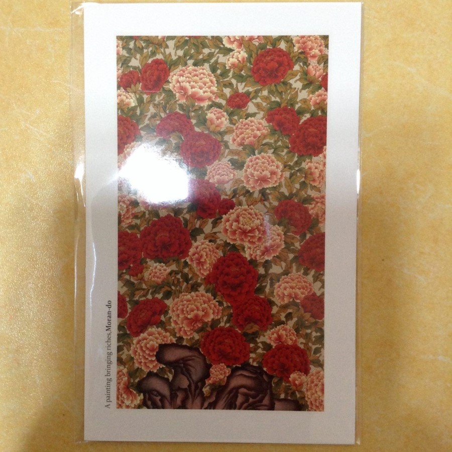 좋은 구매였습니다. 꽃 그림이 아름다웠고, 한국스러운 느낌이 들어서 좋앗습니다. 외국인 친