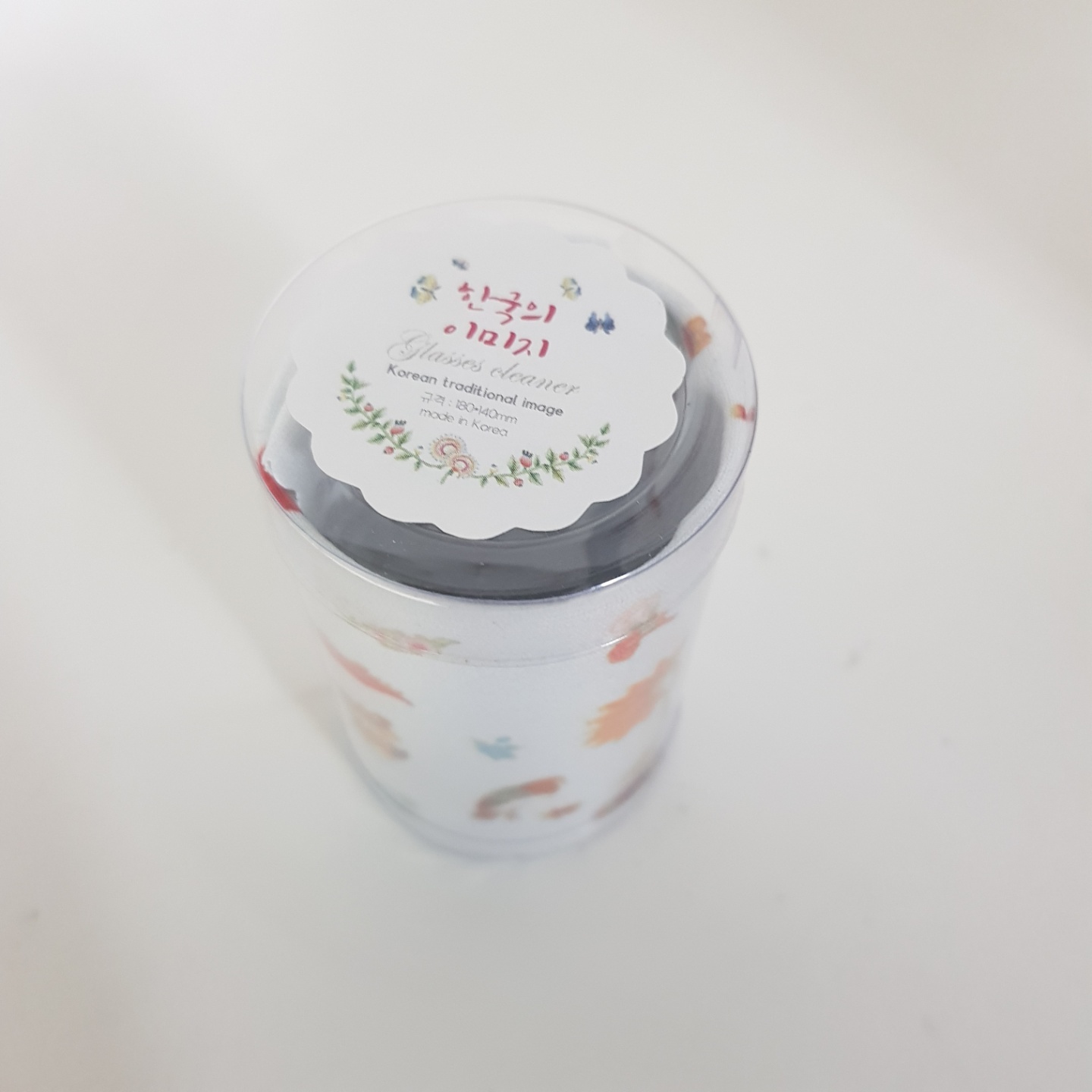 외국인 선물용으로 구입했습니다, 부담스럽지 않고 딱 좋은 것 같아요!