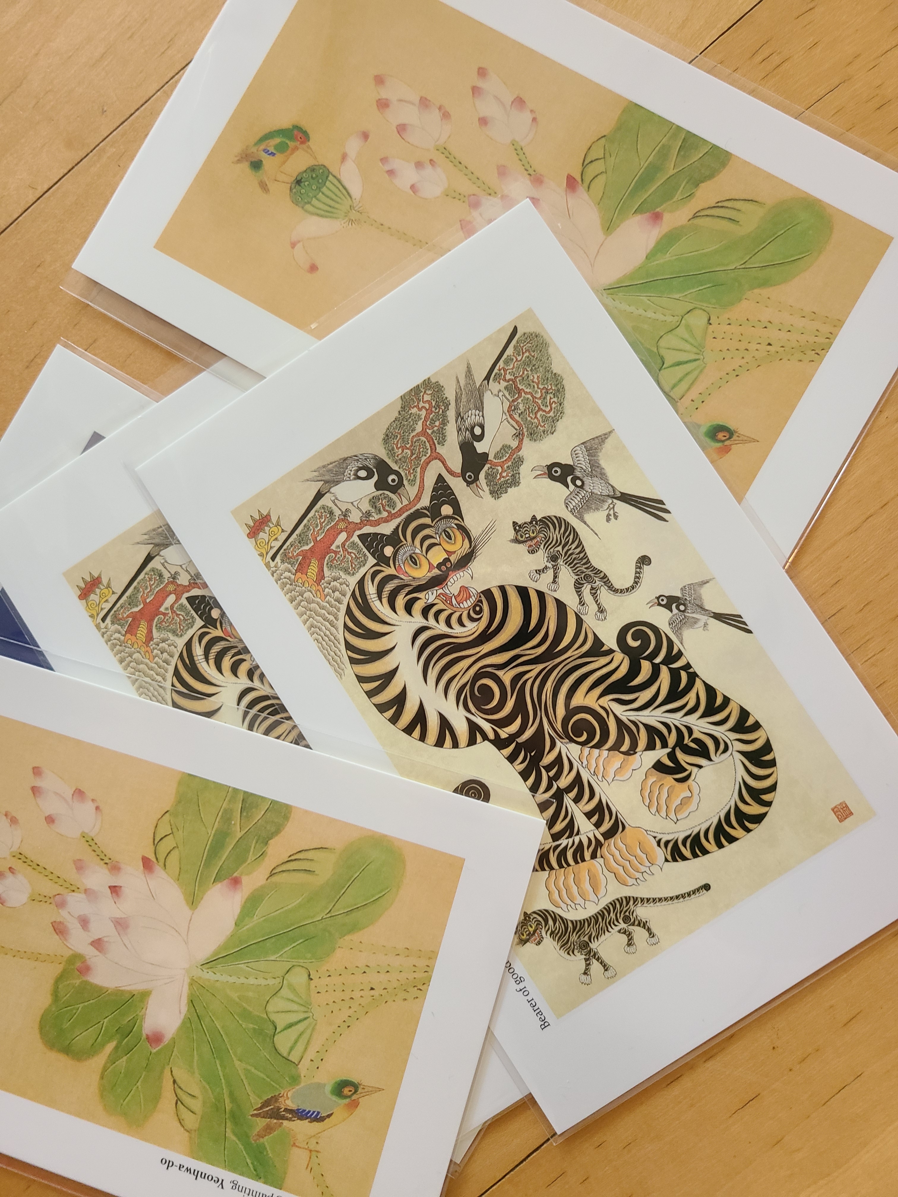 프린트 잘되어있어요 가볍게 쓰기 좋아요