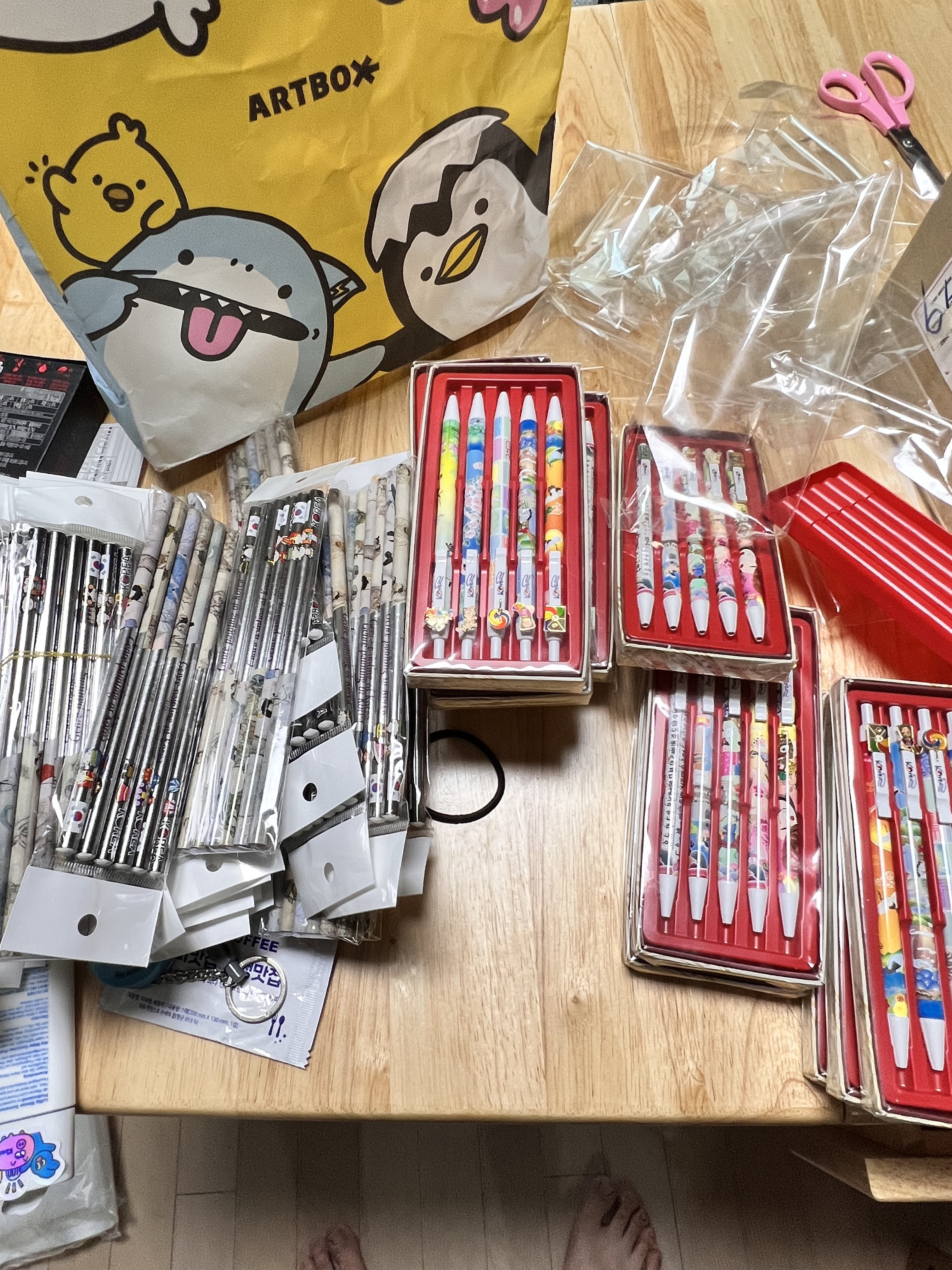 예쁘고 외국인들에게 선물해주기 좋아요