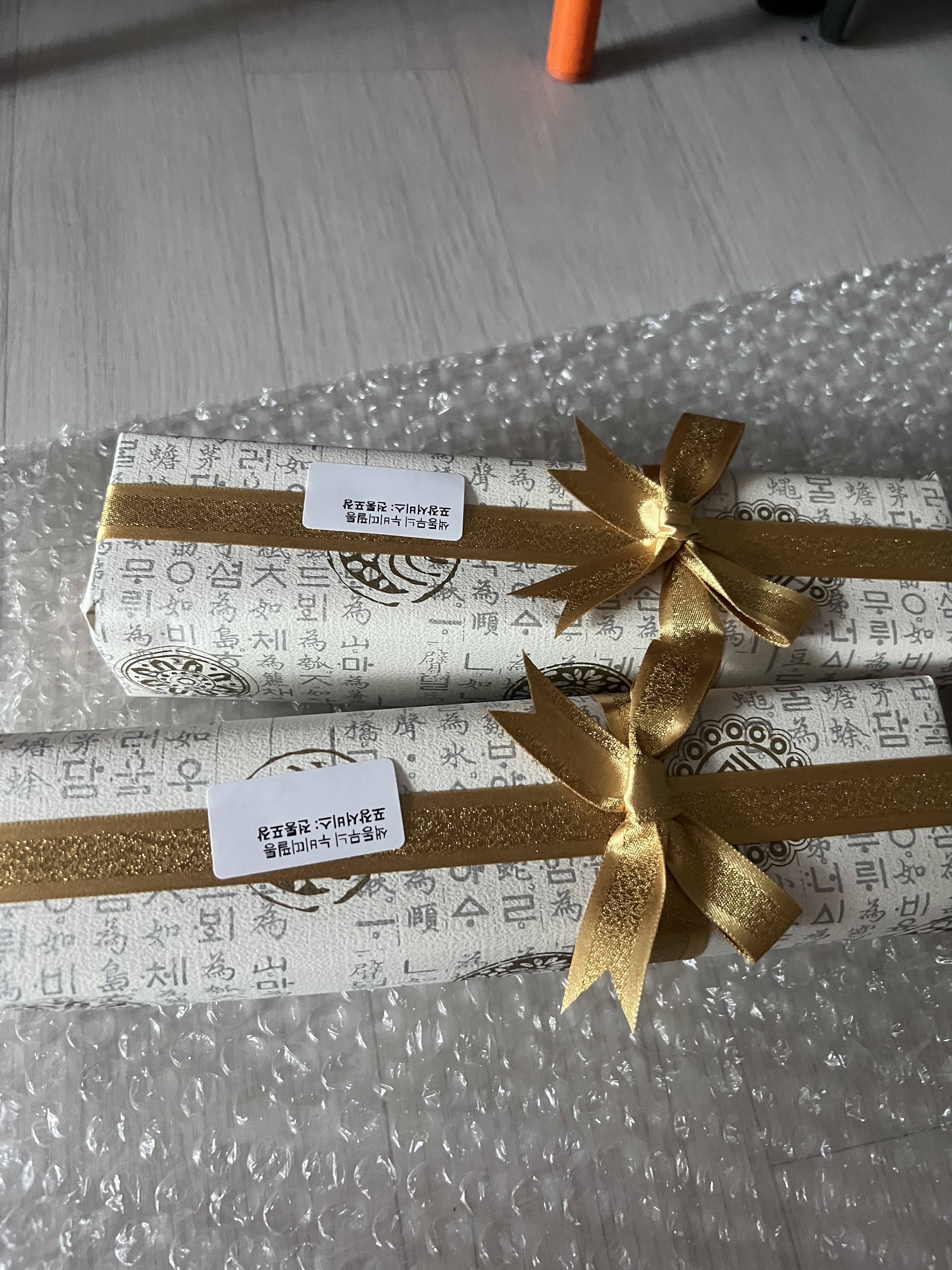 외국인 친구선물 샀는데 포장너무 예뻐요.