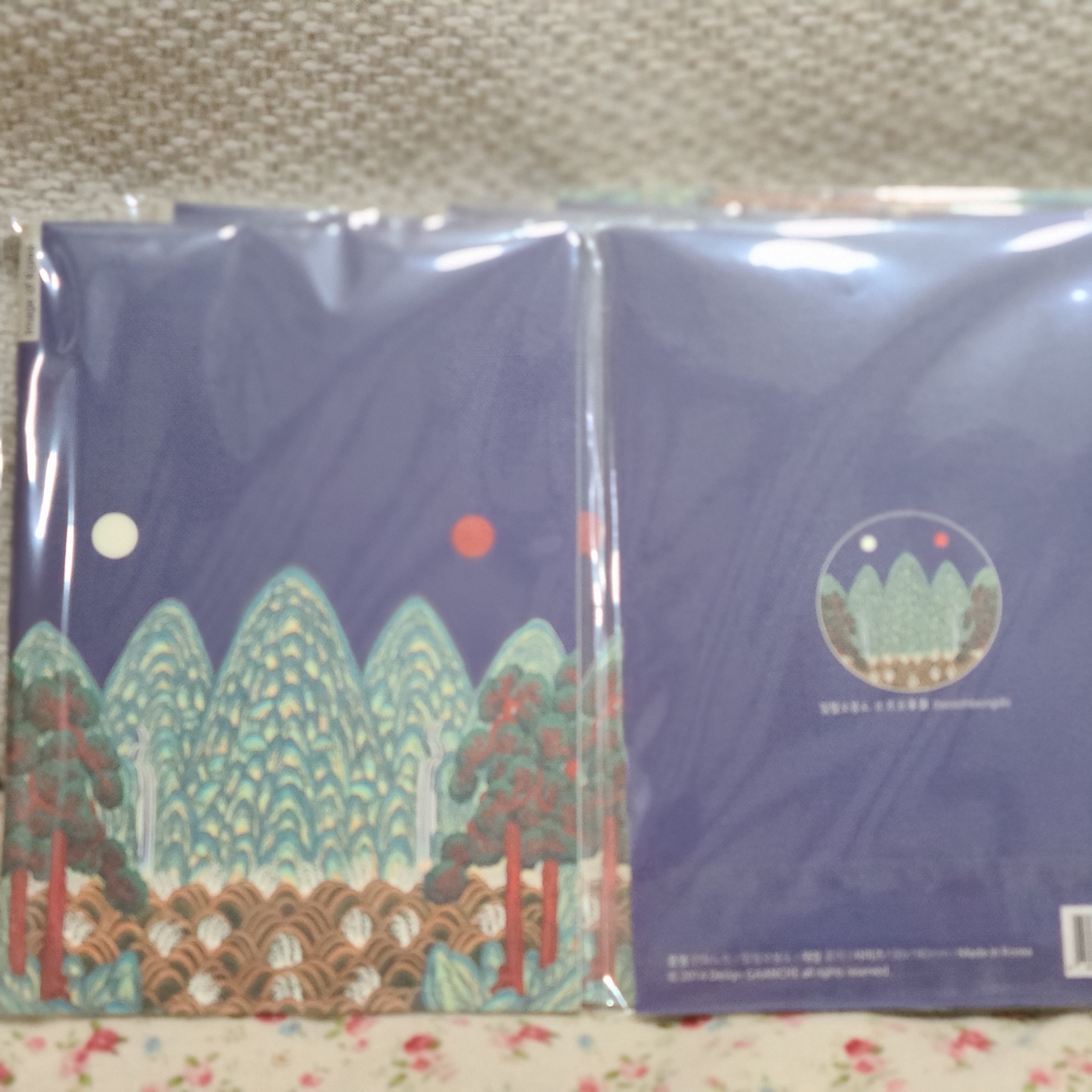 국중박 기념품샵에서 샀는데 너무 마음에 들었습니다. 또 사러 갈 상황이 안 됐는데, 이렇게