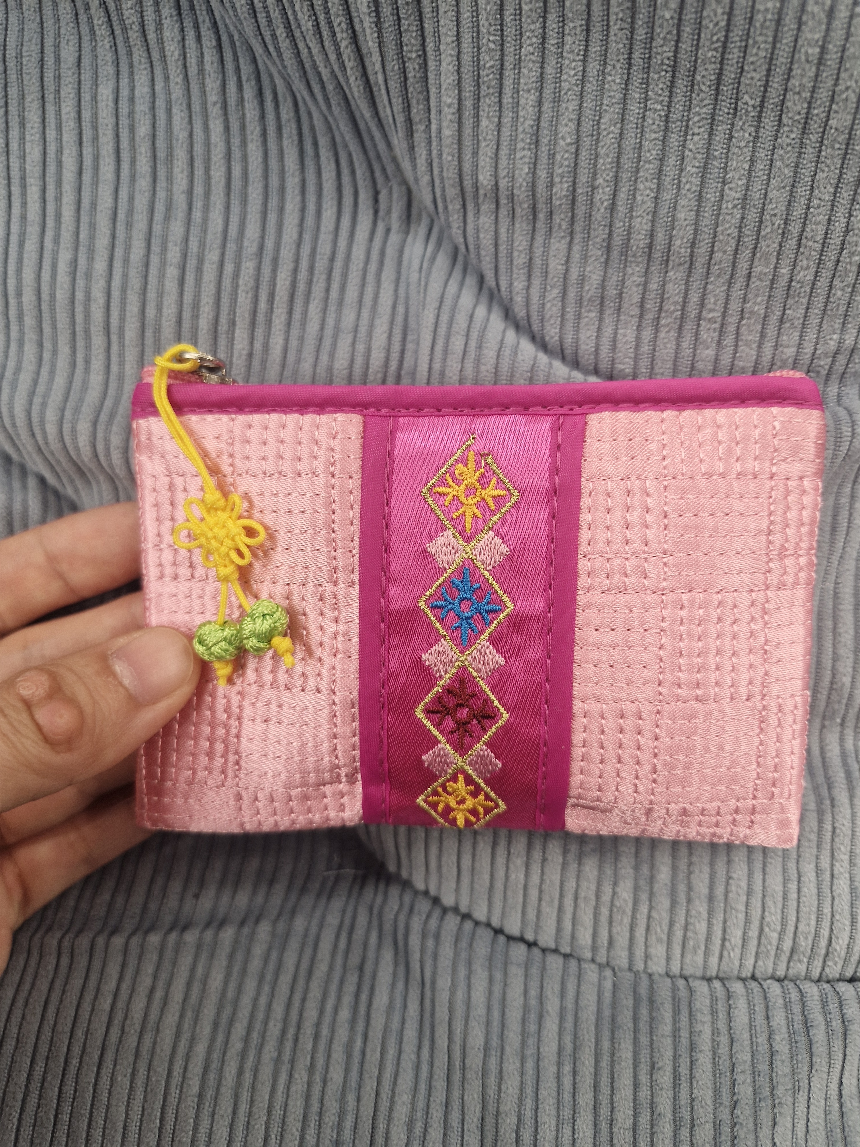 조카랑 커플템으로 쓰는데 넘나 귀엽