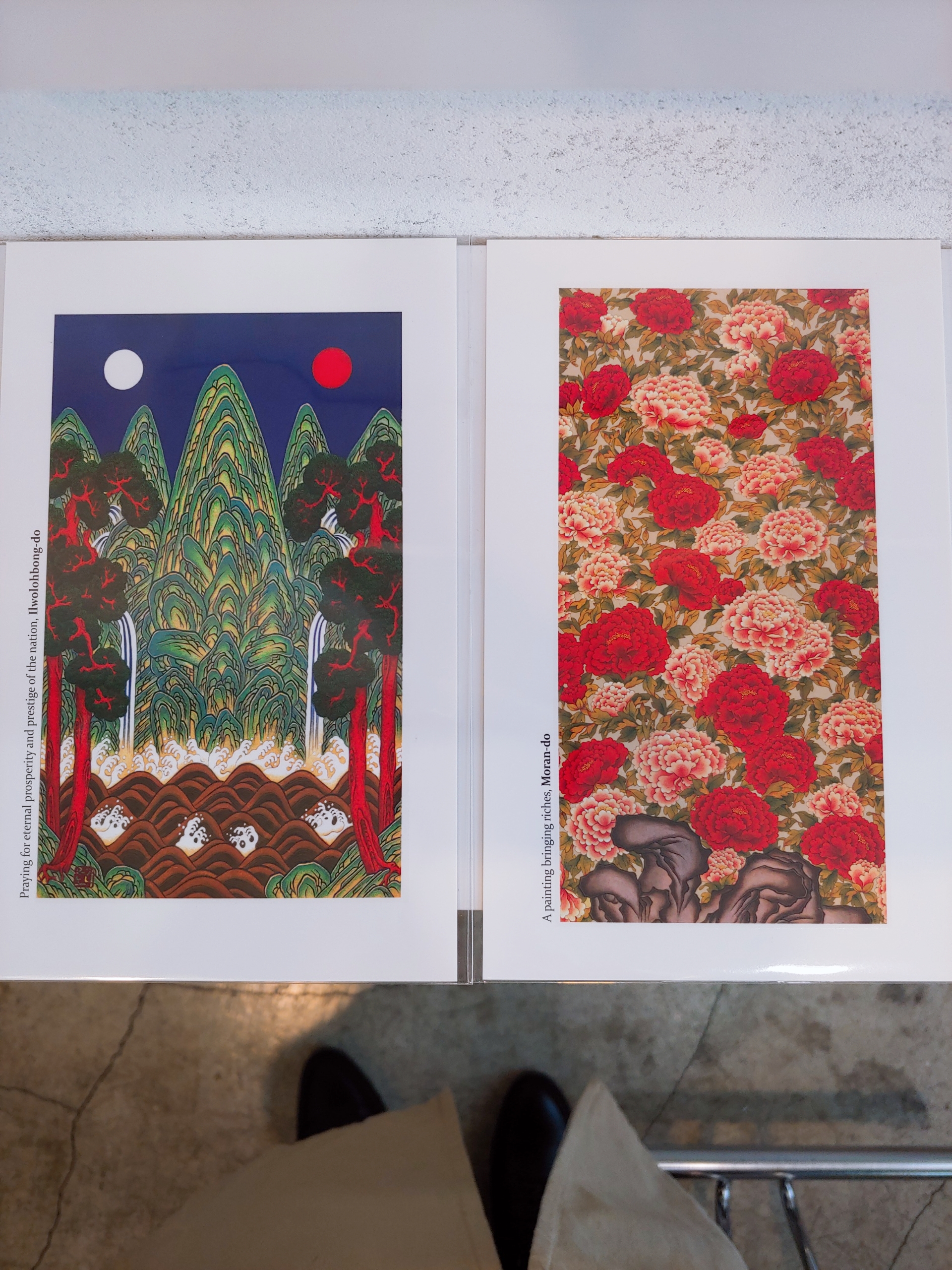 모란도 색감이 너무 예뻐요~^^퀄리티 너무 좋습니다.