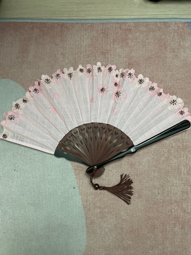 매화향기 가득 수놓은 부채-연분홍 리뷰 이미지