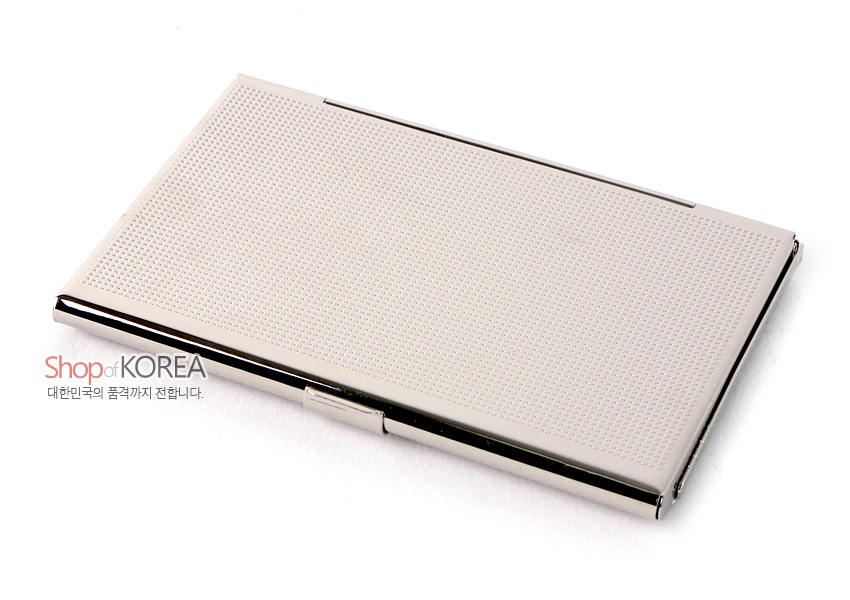 [텍스트: Shop of KOREA 대한민국의 품격까지 전합니다.] 금속 재질의 직사각형 명함집, 전면 미세 도트 패턴 장식 디자인