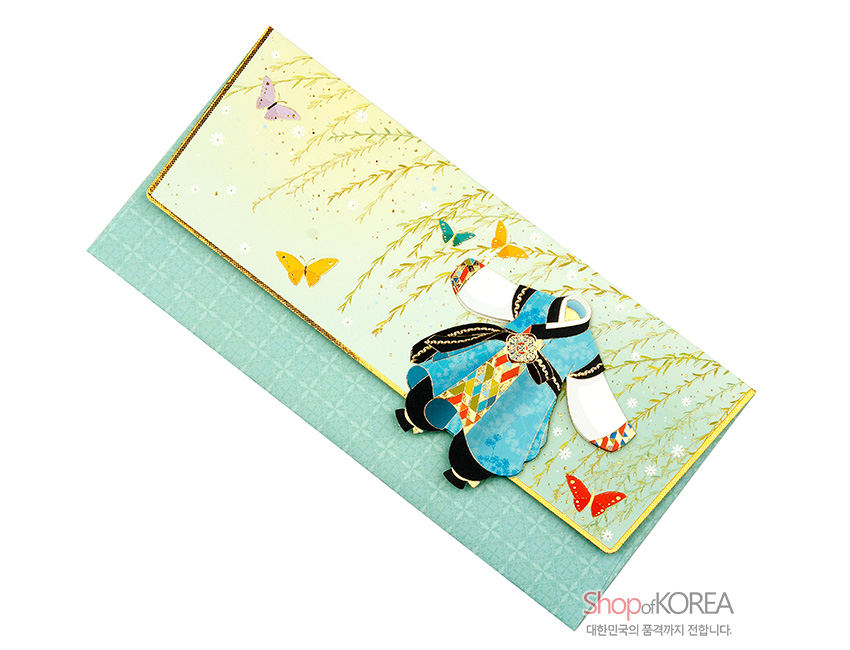 [텍스트: ShopofKOREA 대한민국의 품격까지 전합니다.] 파스텔 민트색 종이 재질 위 수양버들·나비 문양 인쇄, 금색 테두리와 청색 남아 한복 입체 장식이 더해진 전통 문양 봉투형 카드 디자인