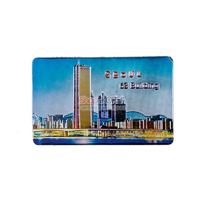 메탈 재질 바탕에 서울 63빌딩과 도심 스카이라인을 컬러 인쇄한 사각형 메모 자석홀더. 메탈 재질 바탕에 서울 63빌딩과 도심 스카이라인을 컬러 인쇄한 사각형 메모 자석홀더.