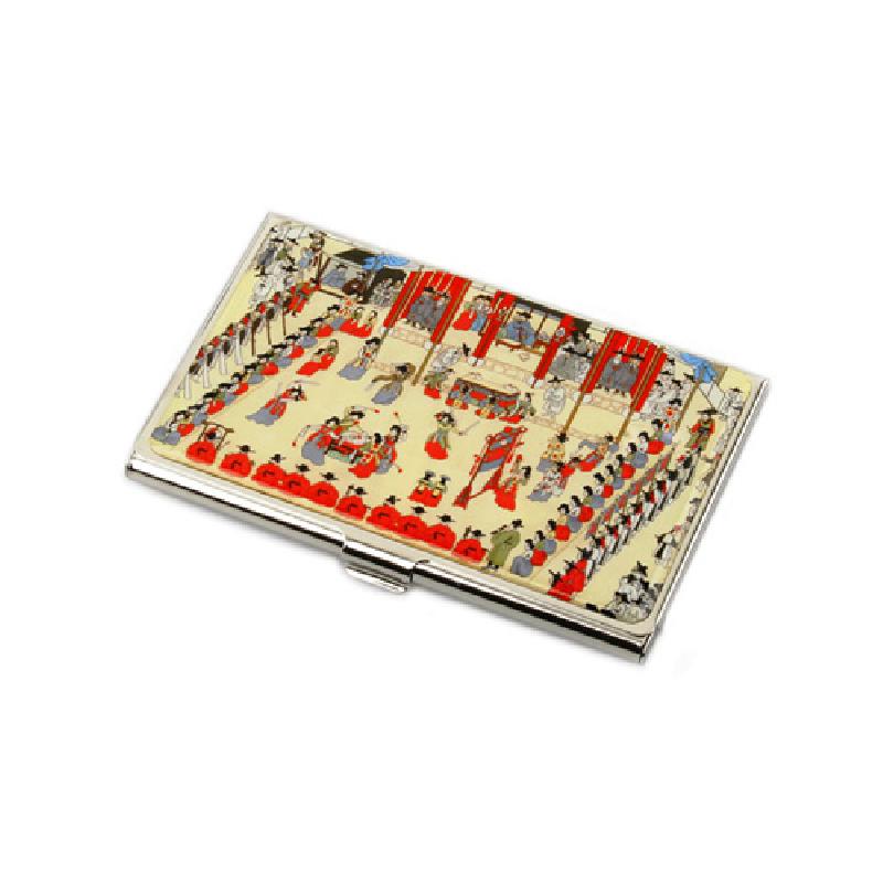 금속 재질 위에 부벽루 연회도 풍속화를 컬러 인쇄한 직사각형 명함집.