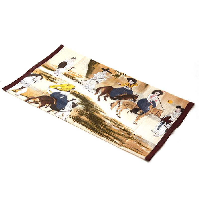 신윤복 연소답청 풍속화가 인쇄된 천 소재 손수건, 갈색 테두리와 인물·말 문양이 조화된 디자인.