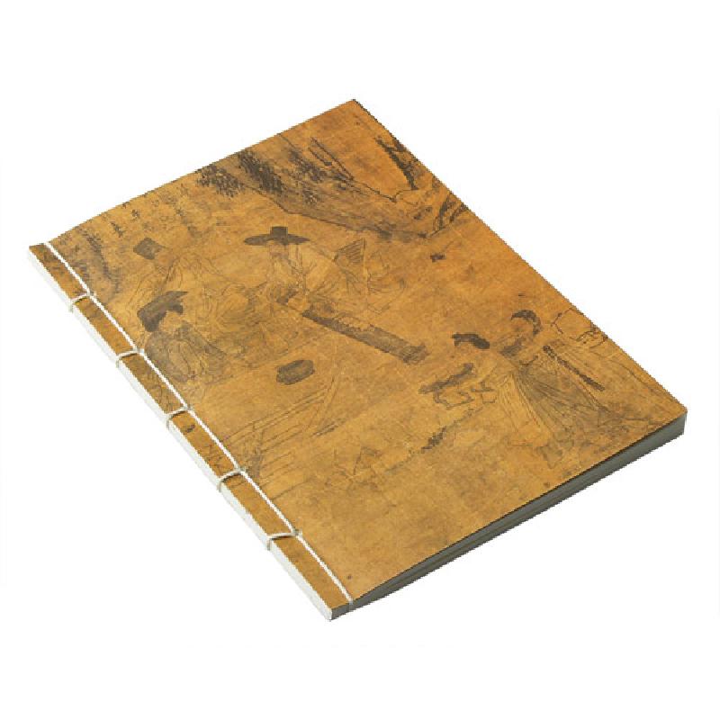 전통 한지 재질에 선비와 풍경화를 담은 갈색 계열 표지, 흰색 실로 엮은 전통 제본 방식의 대형 노트.