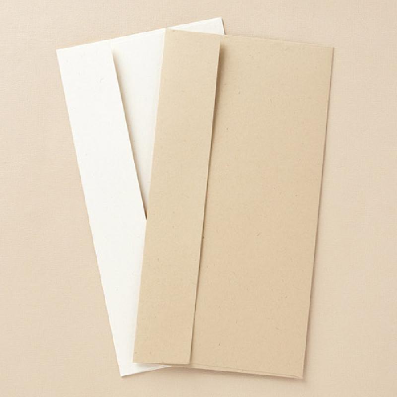 베이지와 아이보리 색상의 긴 직사각형 종이로 구성된 심플한 프레임 카드용 카드지 세트. 베이지와 아이보리 색상의 긴 직사각형 종이로 구성된 심플한 프레임 카드용 카드지 세트.