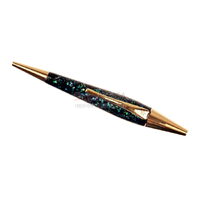 자개 상감 기법으로 장식된 검푸른 옻칠 몸통과 금색 금속 마감이 조화로운 나전 볼펜.