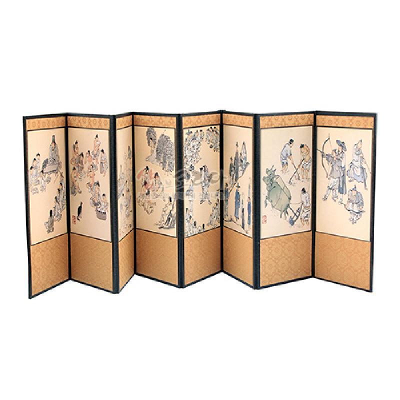 실크 재질의 8폭 병풍, 김홍도 풍속화 모사 채색과 전통 문양 금색 하단 장식이 돋보이는 인테리어 장식품.