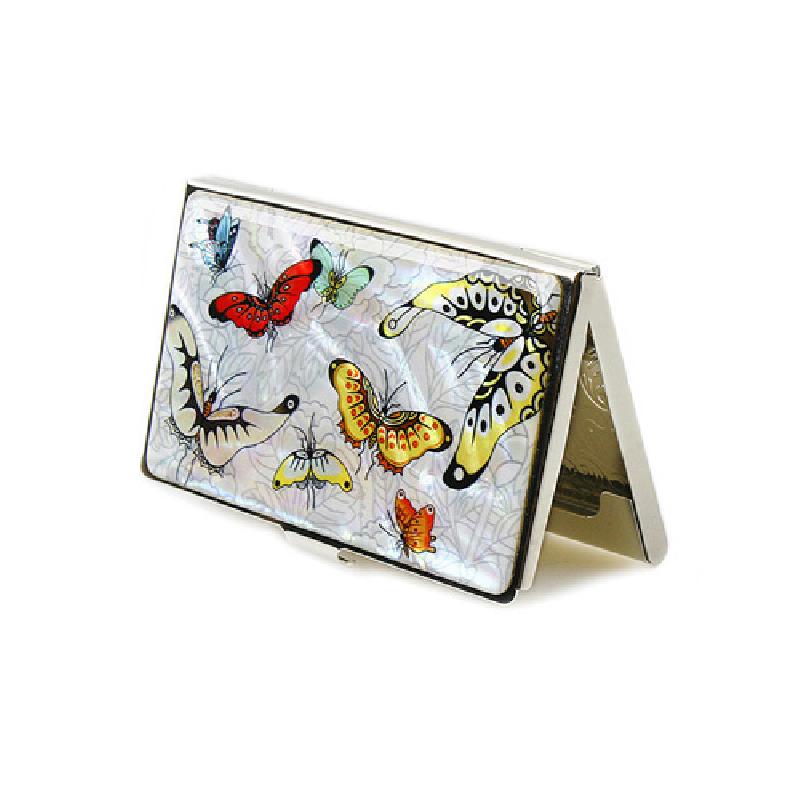 자개 바탕 위에 다채로운 색상의 나비 문양을 채색한 금속 프레임 명함집.