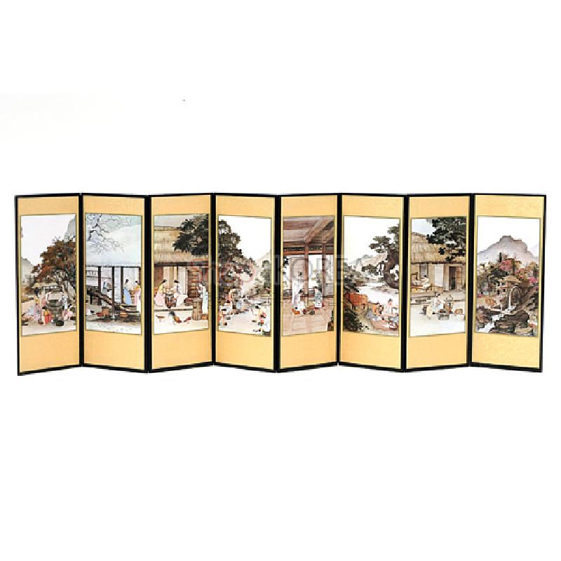 실크 재질 8폭 구조에 담채 기법으로 그린 풍속도와 산수화가 조화된 병풍형 장식품.