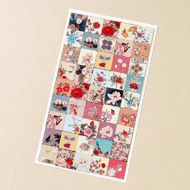 다채로운 파스텔·원색 바탕 위에 화조도 민화 무늬를 모자이크처럼 배열한 고무 자석 패널.