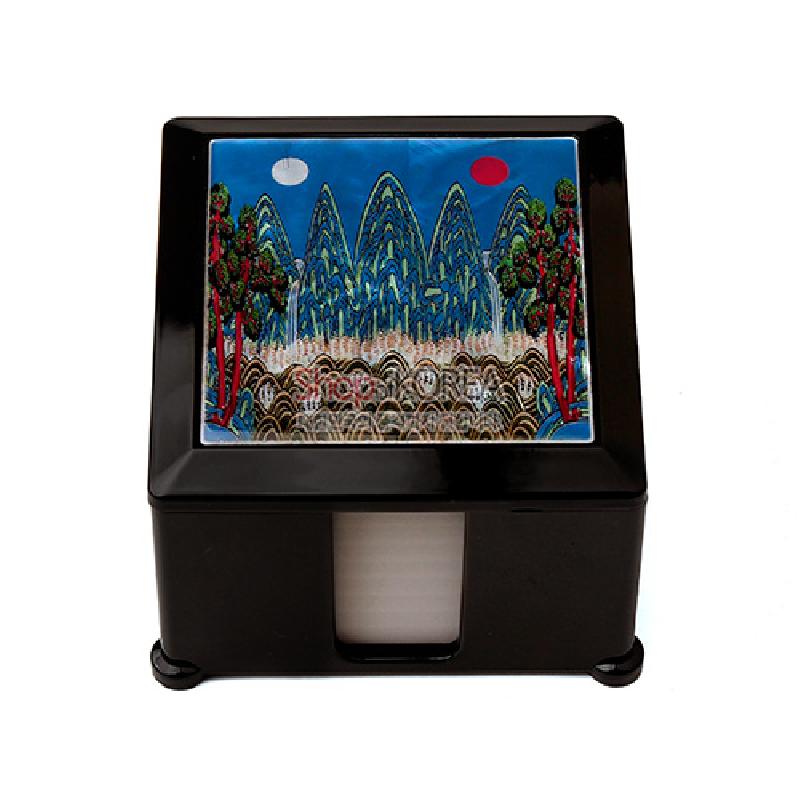 칠흑색 옻칠 바탕 위 일월오봉도 자개 상감과 청록·적색 대비가 돋보이는 메모지함.